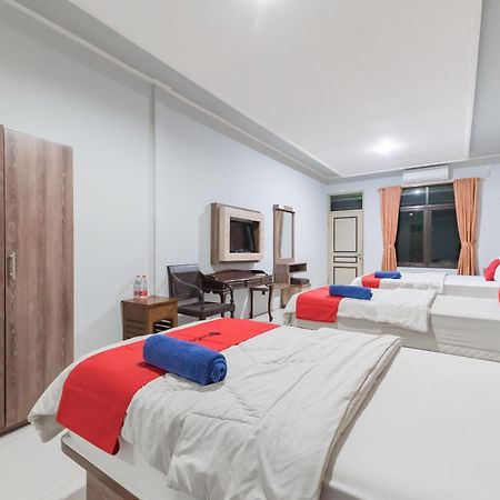 Reddoorz Resort Premium @ Sangkan Hurip Kuningan Exterior photo