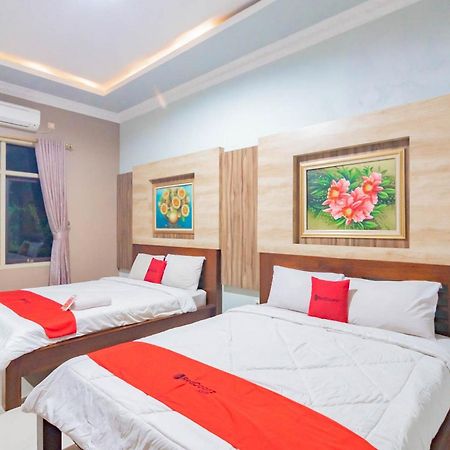 Reddoorz Resort Premium @ Sangkan Hurip Kuningan Exterior photo