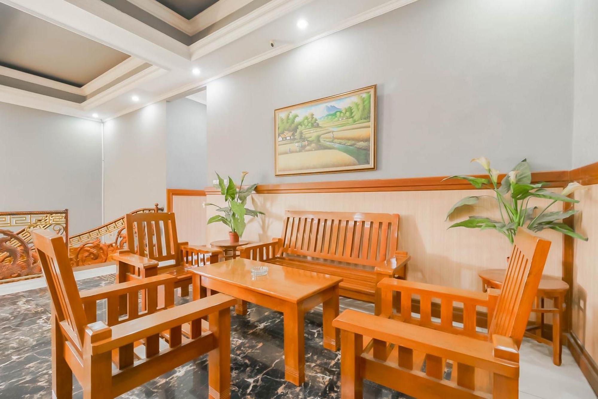 Reddoorz Resort Premium @ Sangkan Hurip Kuningan Exterior photo