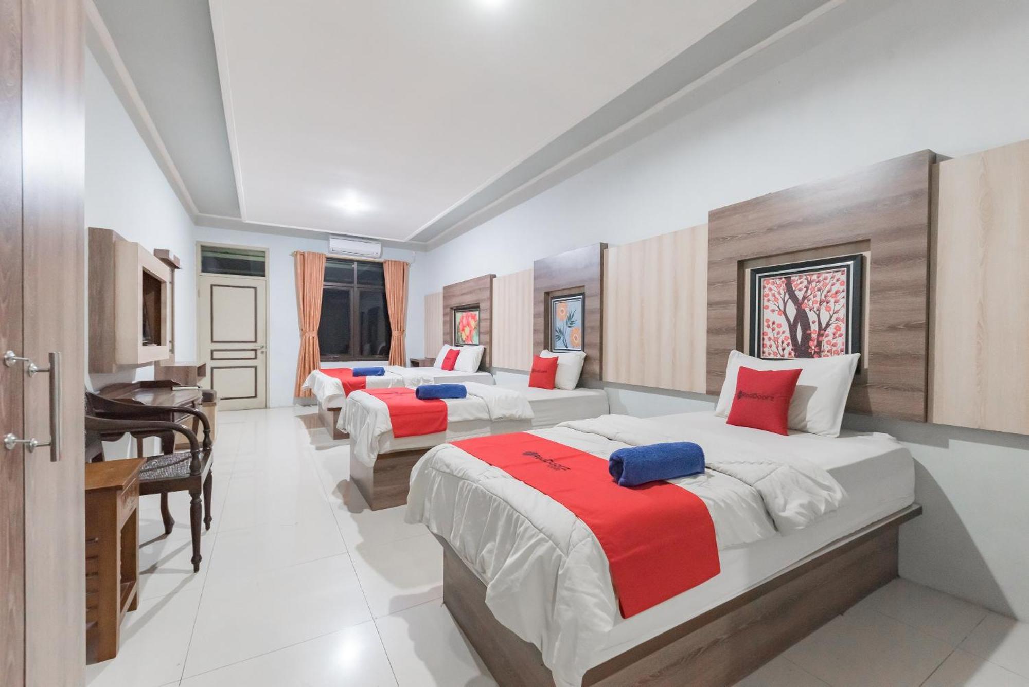 Reddoorz Resort Premium @ Sangkan Hurip Kuningan Exterior photo