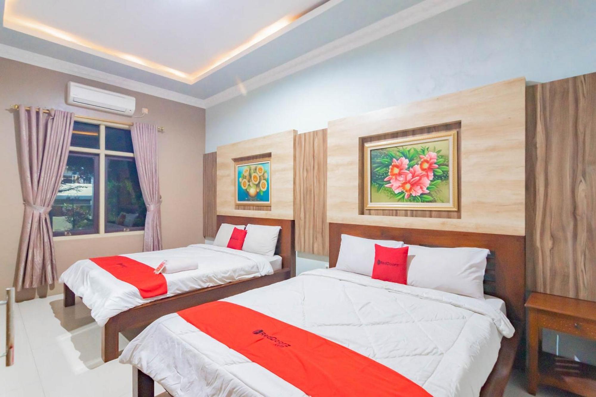 Reddoorz Resort Premium @ Sangkan Hurip Kuningan Exterior photo